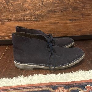 Clarks Chuckka boots Navy suede 9.5 Men